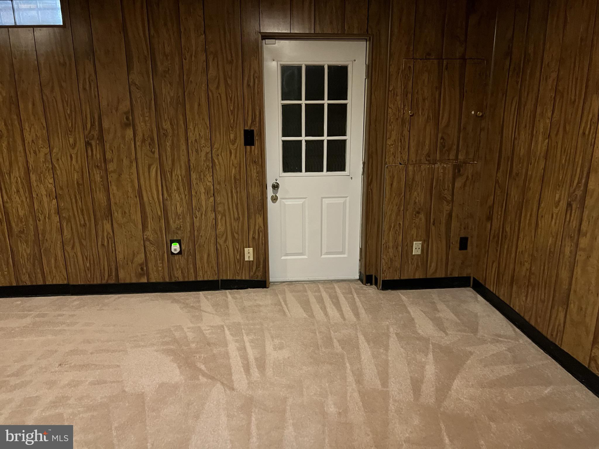 WESTHAMPTON TOWNHOUSES P - Residential Lease