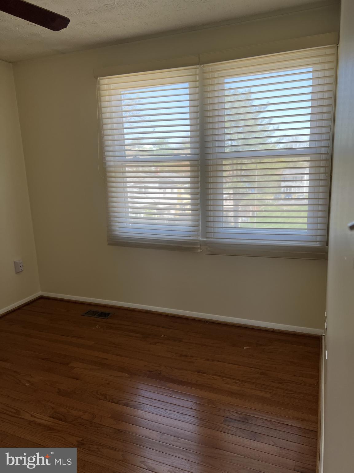 WESTHAMPTON TOWNHOUSES P - Residential Lease