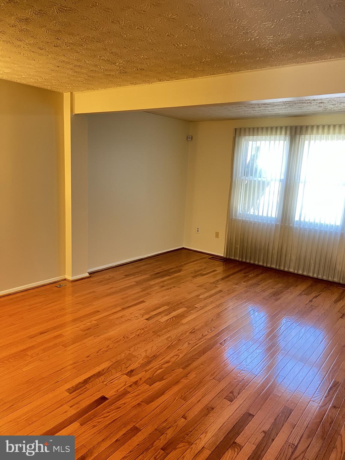 WESTHAMPTON TOWNHOUSES P - Residential Lease