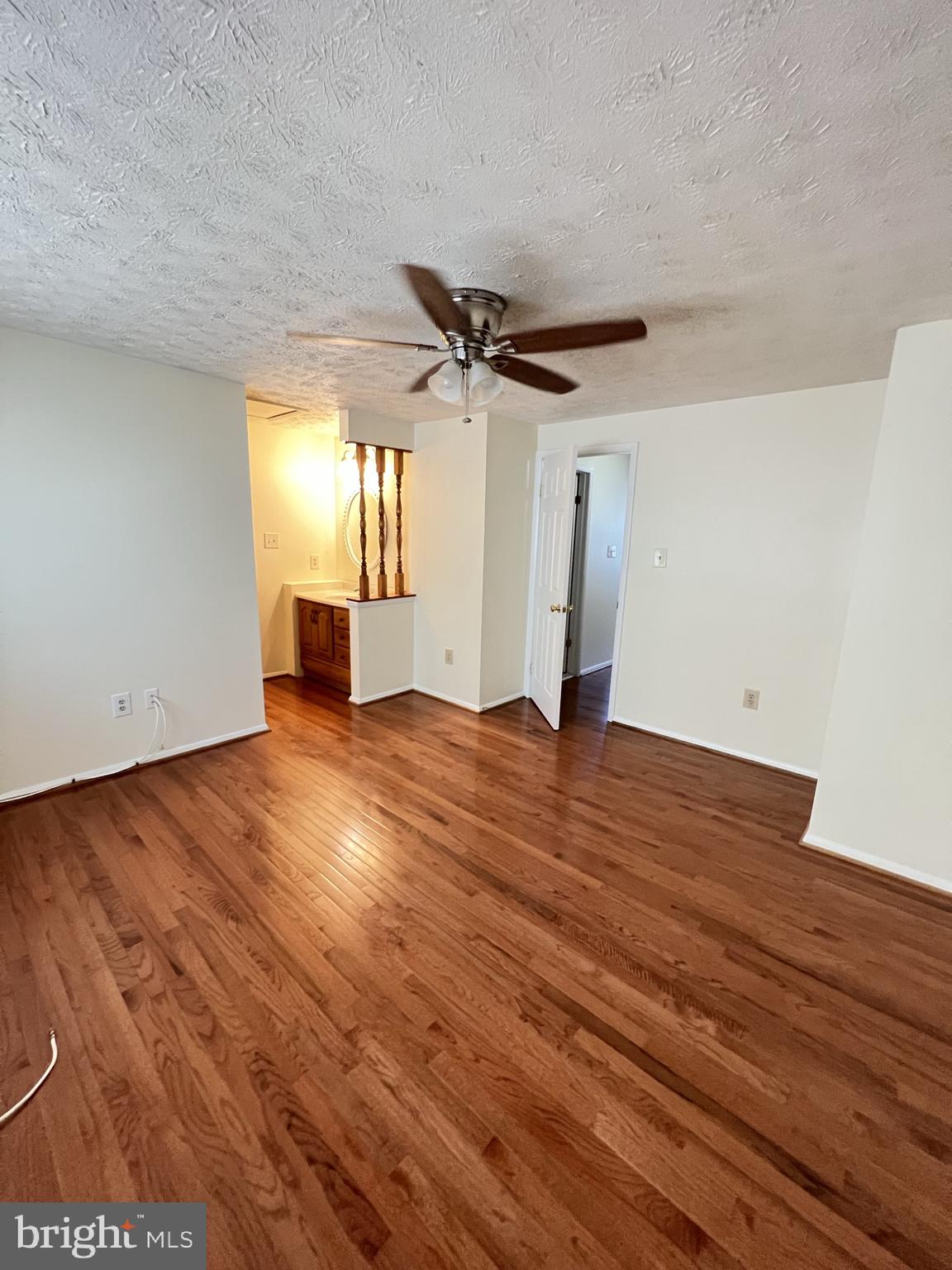 WESTHAMPTON TOWNHOUSES P - Residential Lease