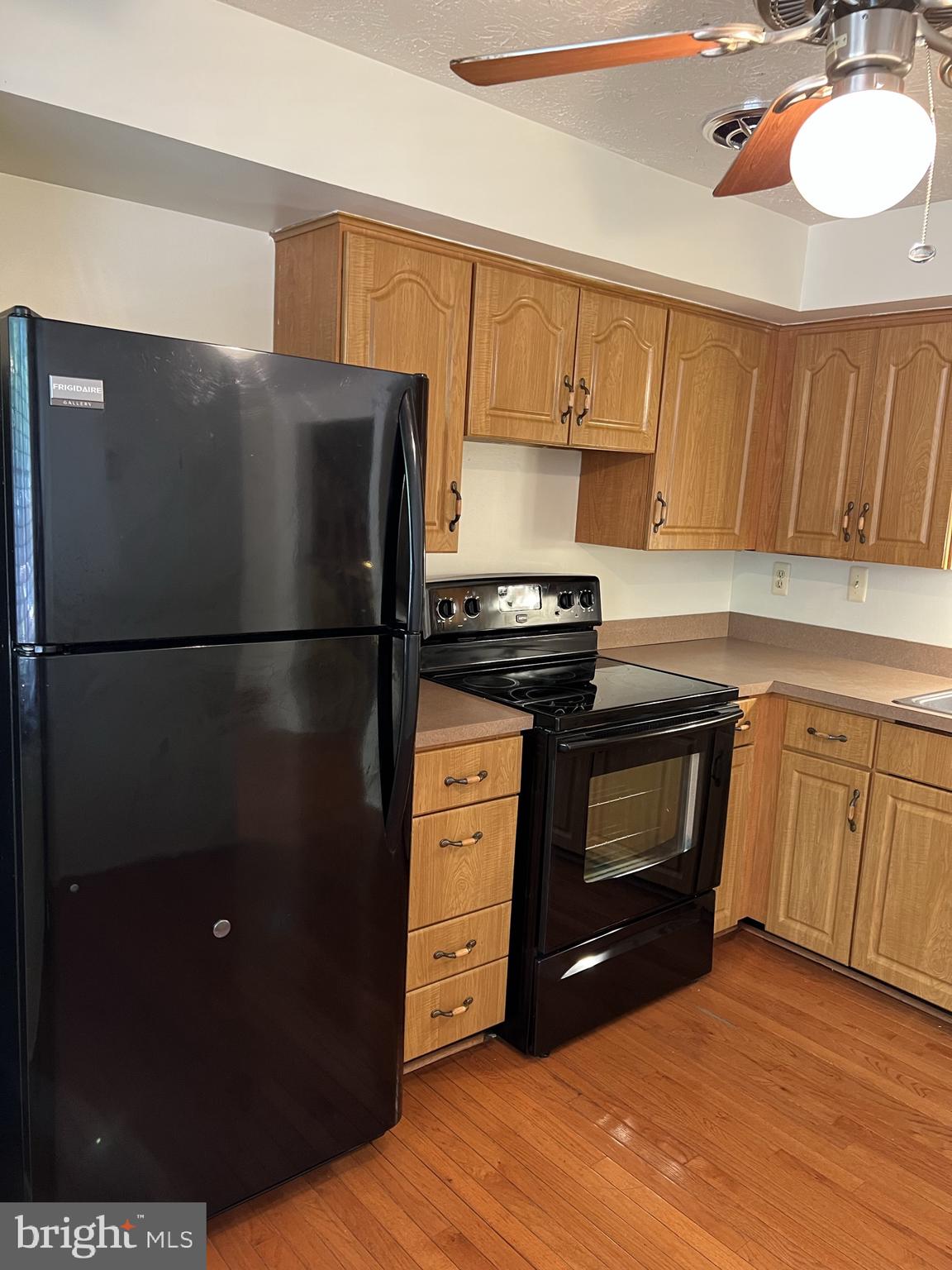 WESTHAMPTON TOWNHOUSES P - Residential Lease