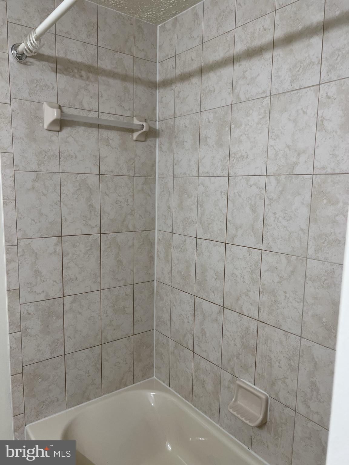 WESTHAMPTON TOWNHOUSES P - Residential Lease