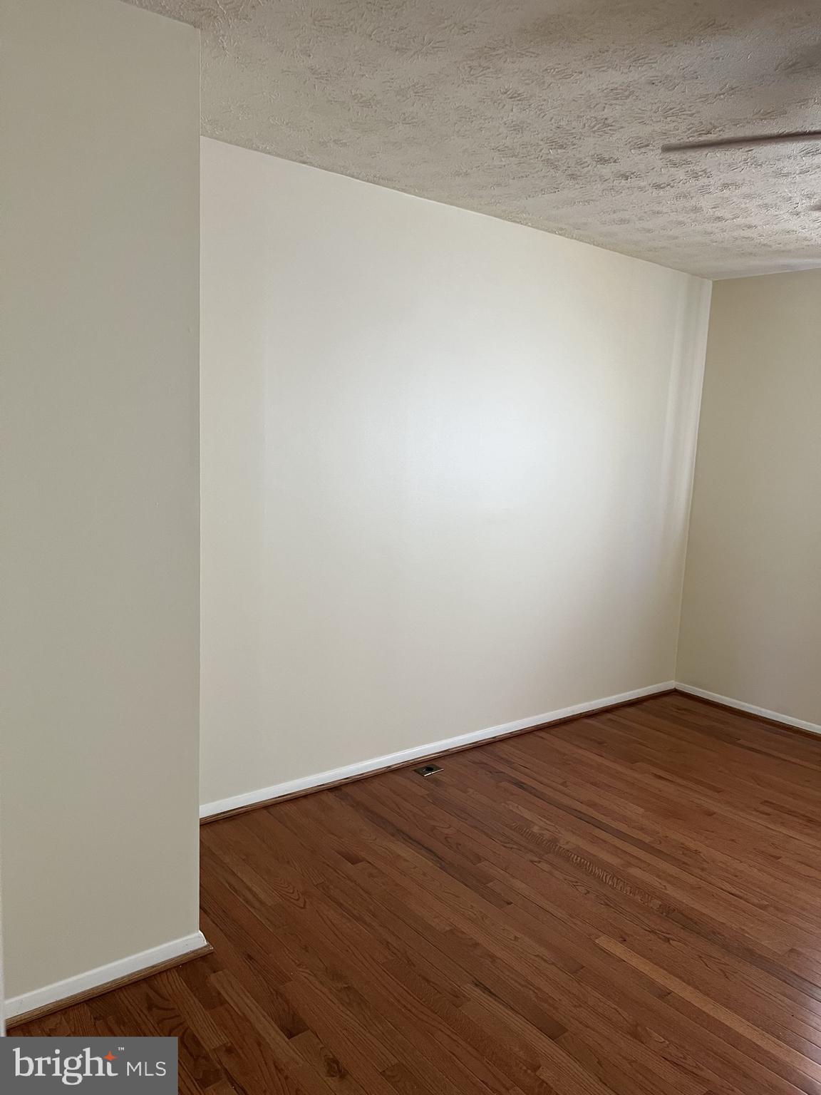 WESTHAMPTON TOWNHOUSES P - Residential Lease