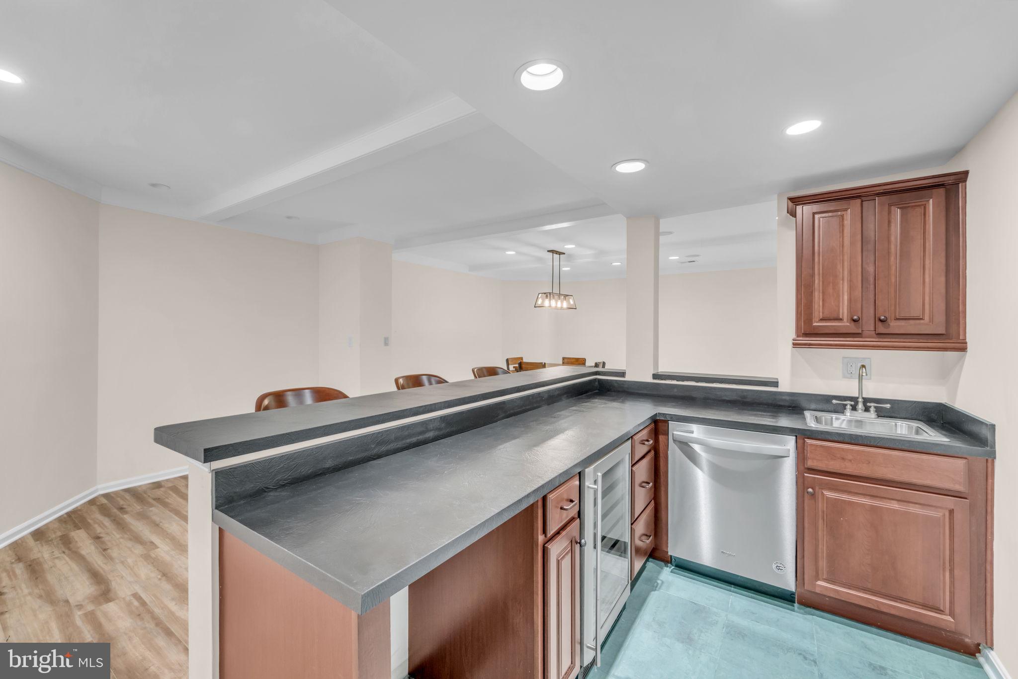 RIVERHILL - Residential