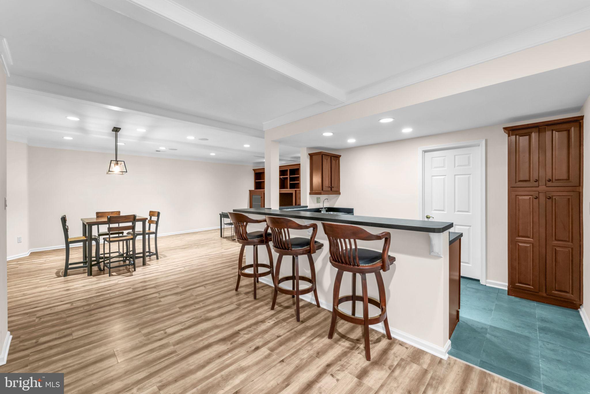 RIVERHILL - Residential