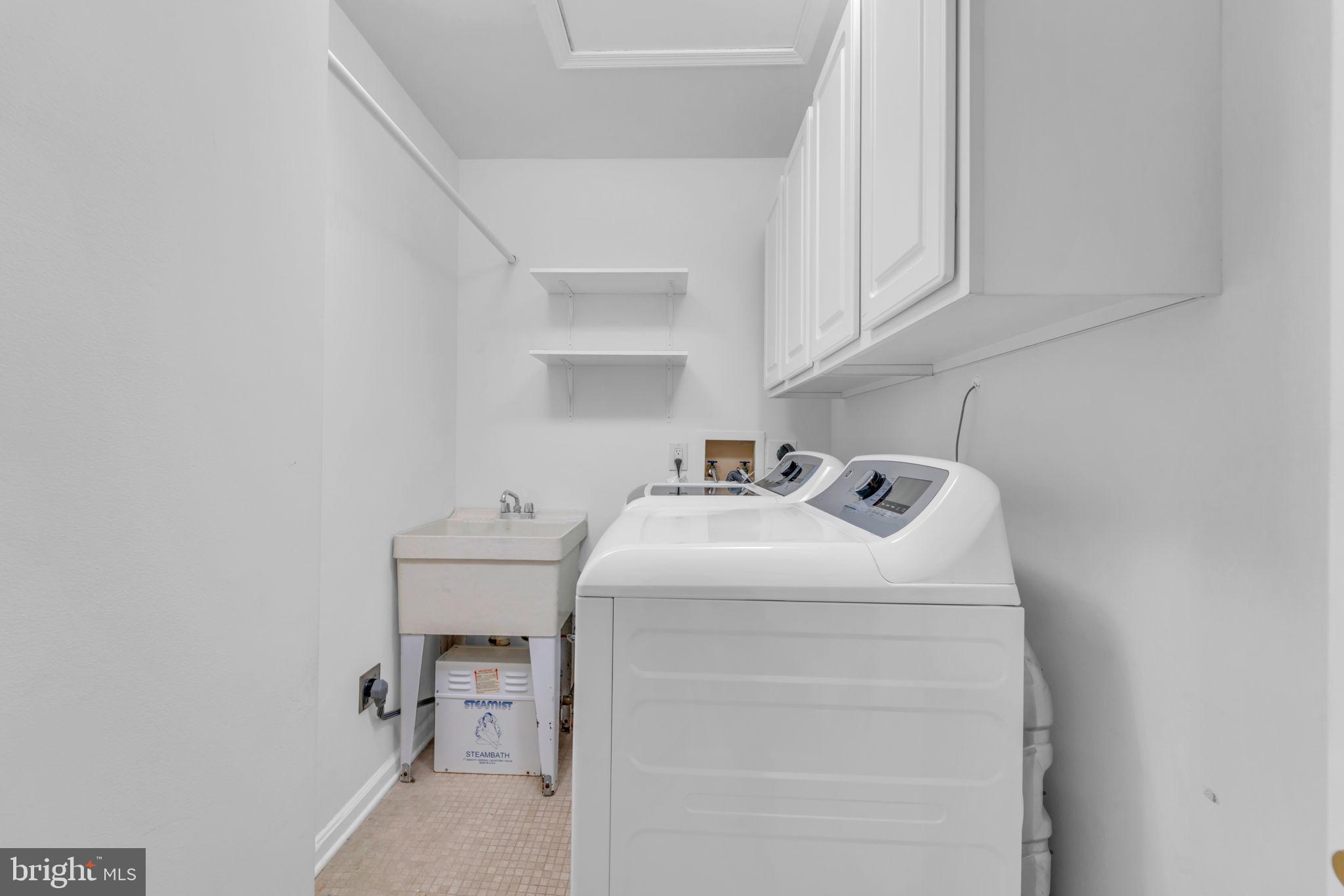 RIVERHILL - Residential