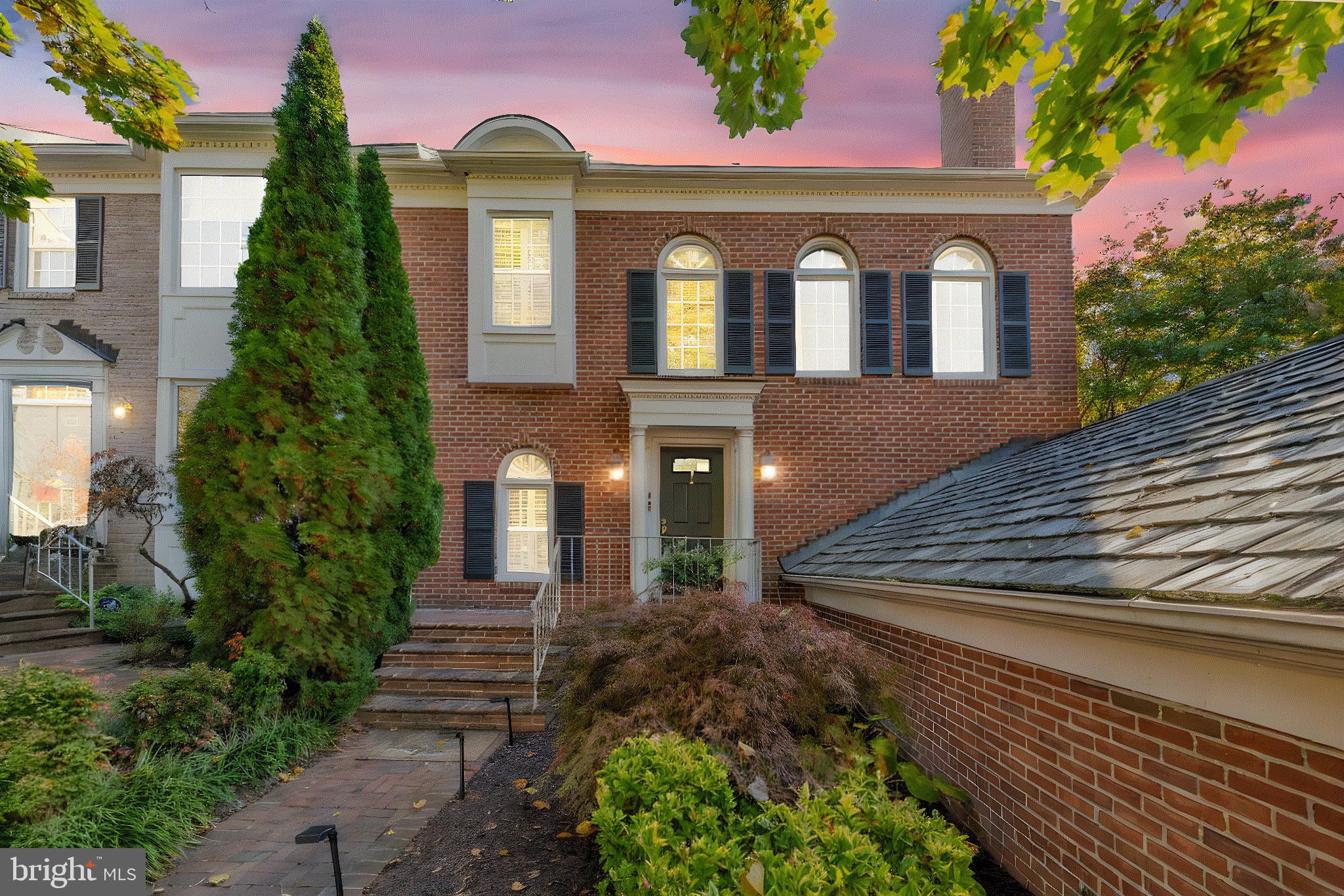 RIVERHILL - Residential