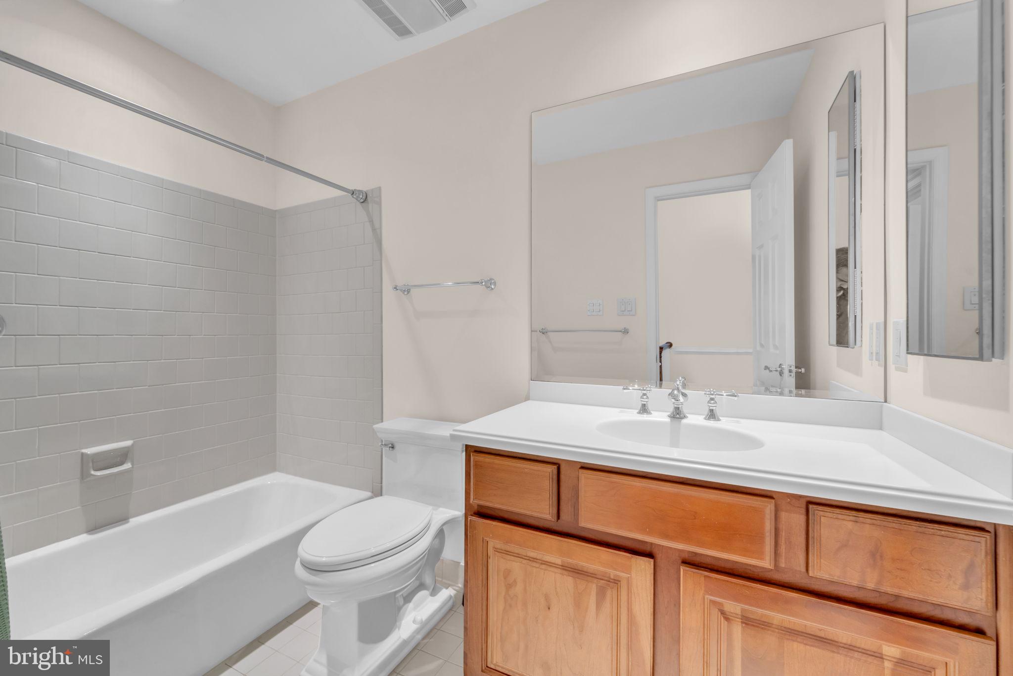 RIVERHILL - Residential