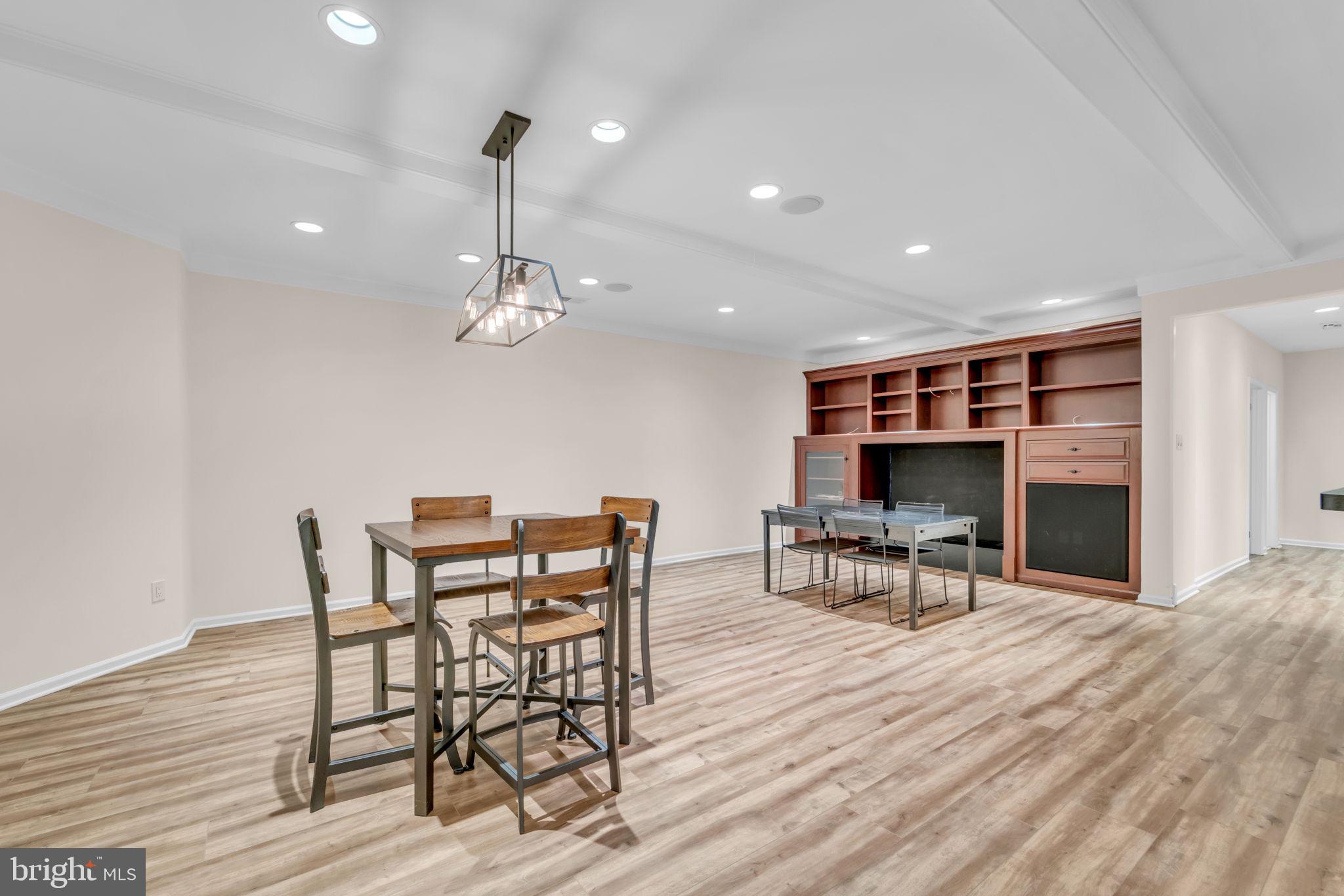 RIVERHILL - Residential