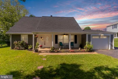 13302 Point Pleasant Drive, Fairfax, VA 22033 - #: VAFX2233046