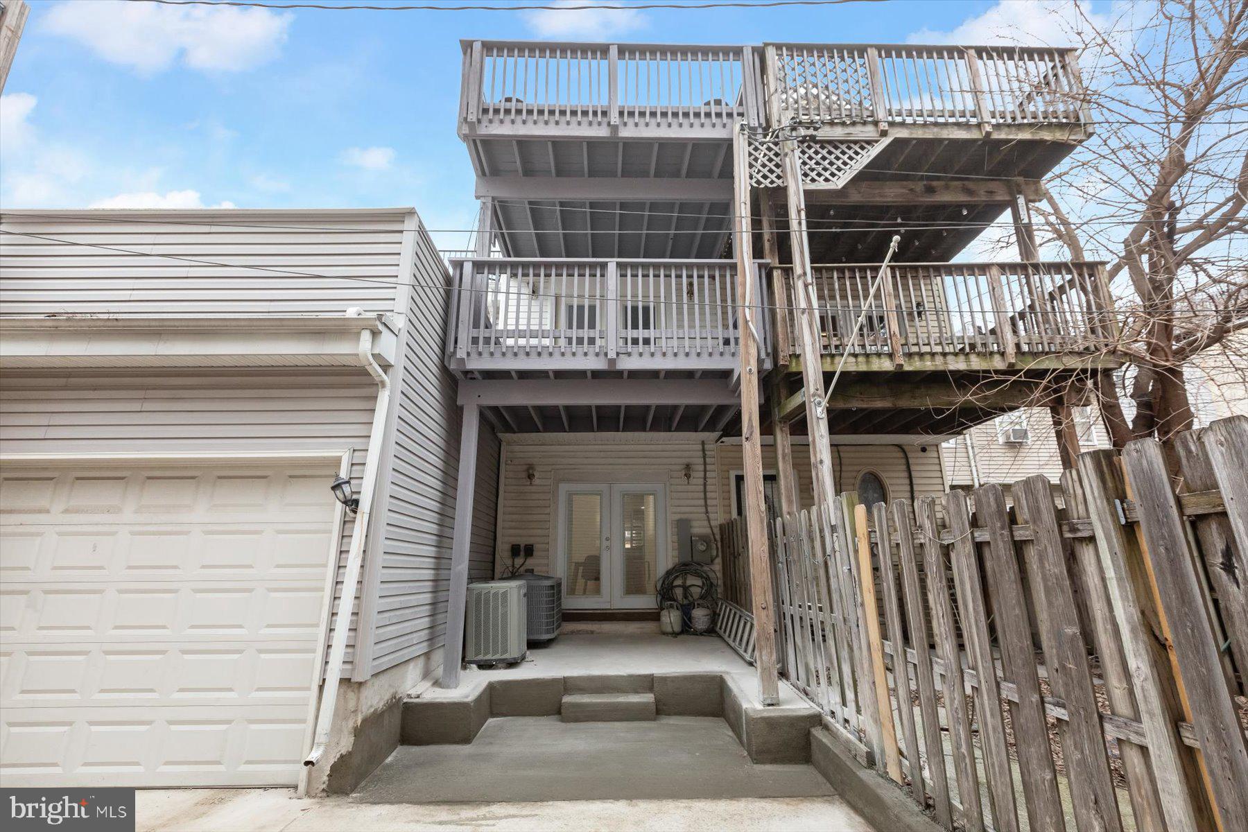 SOUTH BALTIMORE - Residential