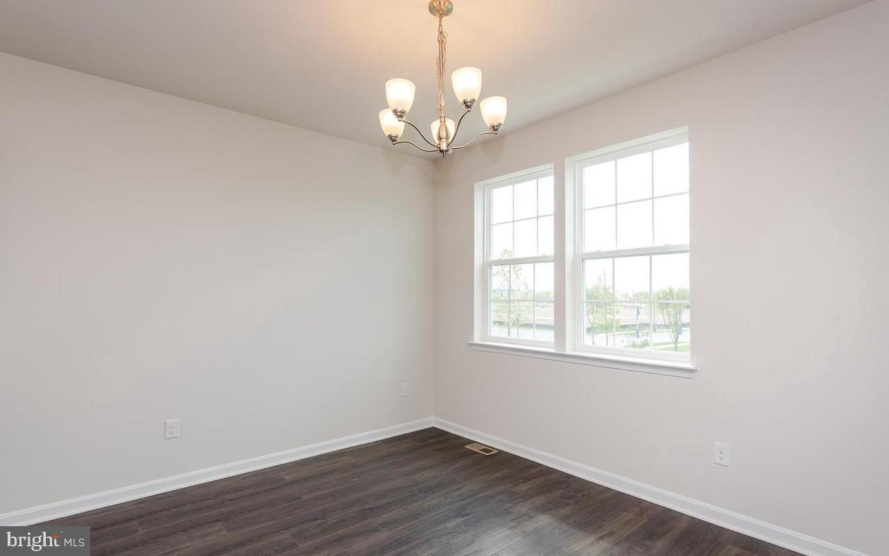 WOODMORE OVERLOOK - Residential