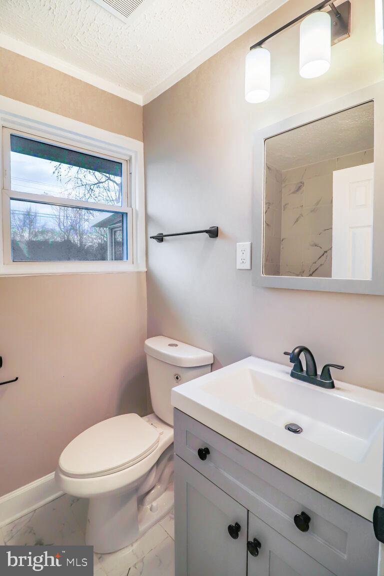 FAIRLAWN - Residential