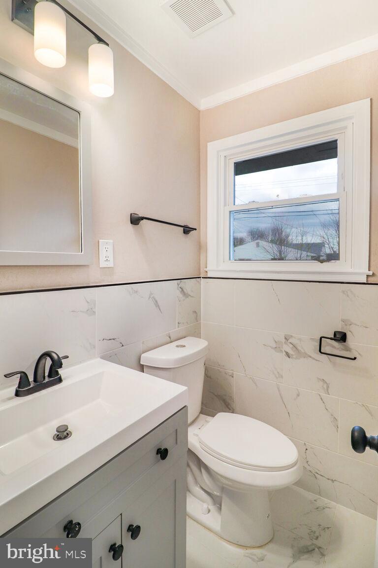 FAIRLAWN - Residential