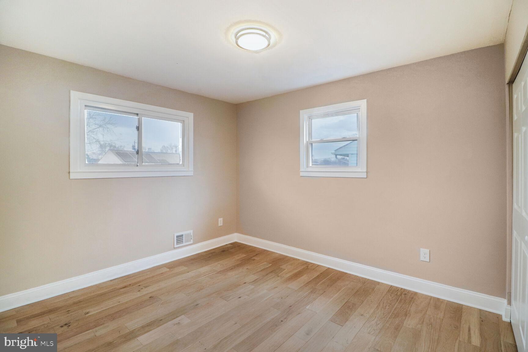 FAIRLAWN - Residential