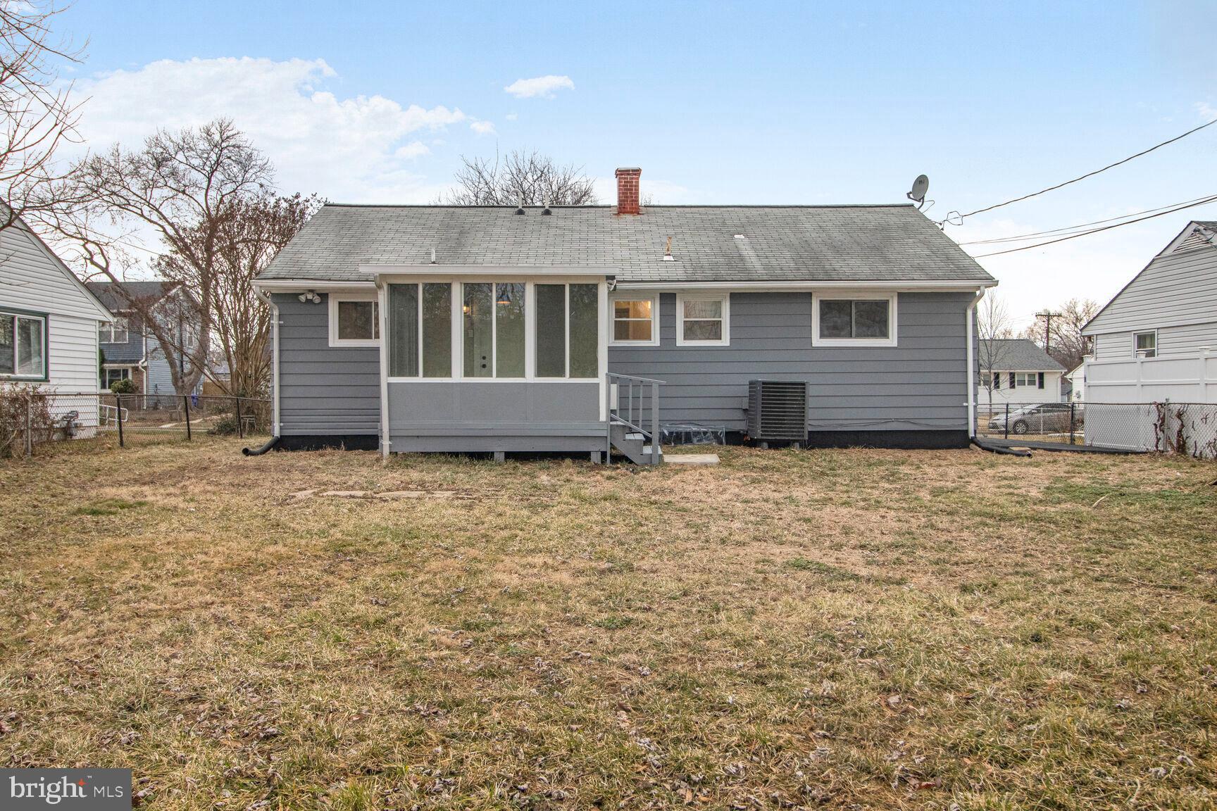 FAIRLAWN - Residential