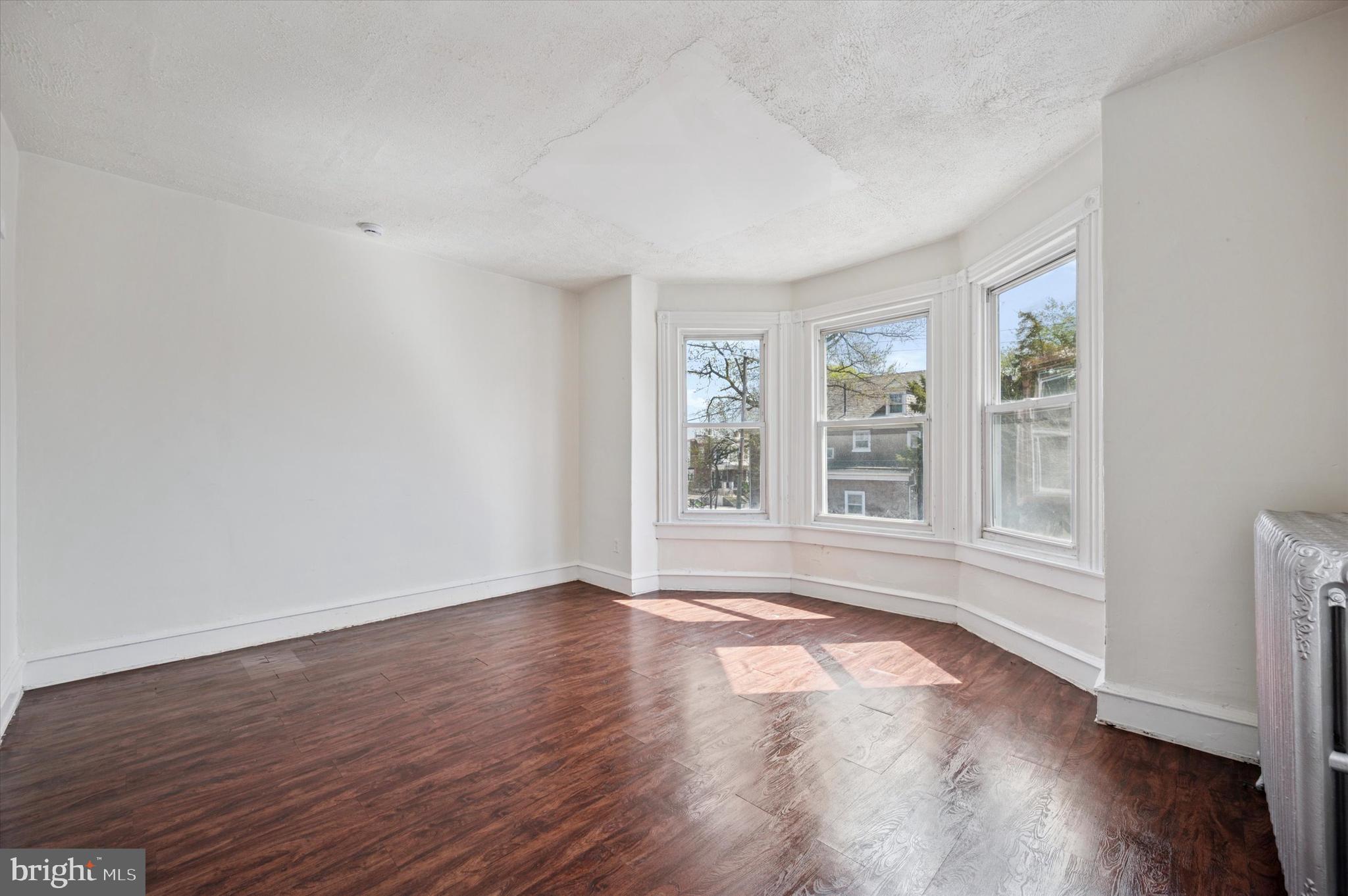 LOGAN - Residential Lease