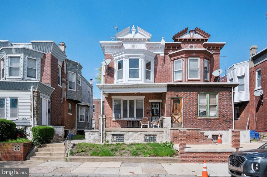 Welcome to this well-maintained 2-bedroom, 1-bathroom apartment on the second floor in the Logan section of Philadelphia. This charming unit features a comfortable layout, with plenty of natural light and generous room sizes throughout.
Enjoy a spacious living area, two nicely sized bedrooms, and a functional kitchen with ample cabinet space. The apartment also offers hardwood-style flooring, high ceilings, and great closet storage.
Located on a quiet residential block, you’ll be close to public transportation, shopping, and local amenities. This is a great opportunity to live in a convenient location at an affordable price!
Easy to show! Schedule your showing today!