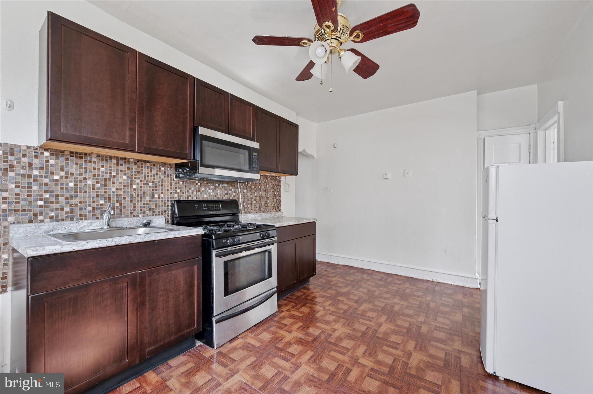 LOGAN - Residential Lease