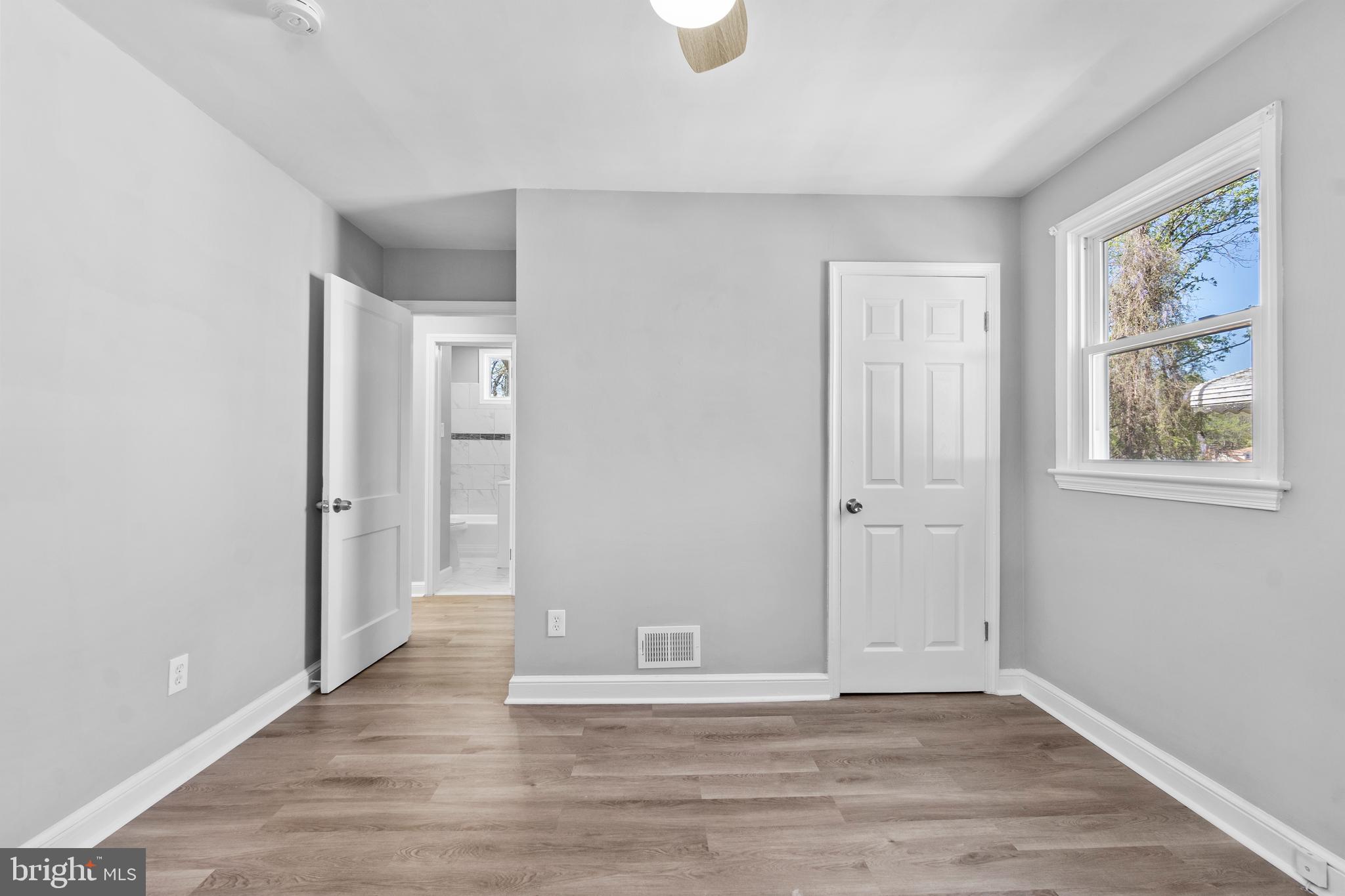 TEMPLE HILLS - Residential