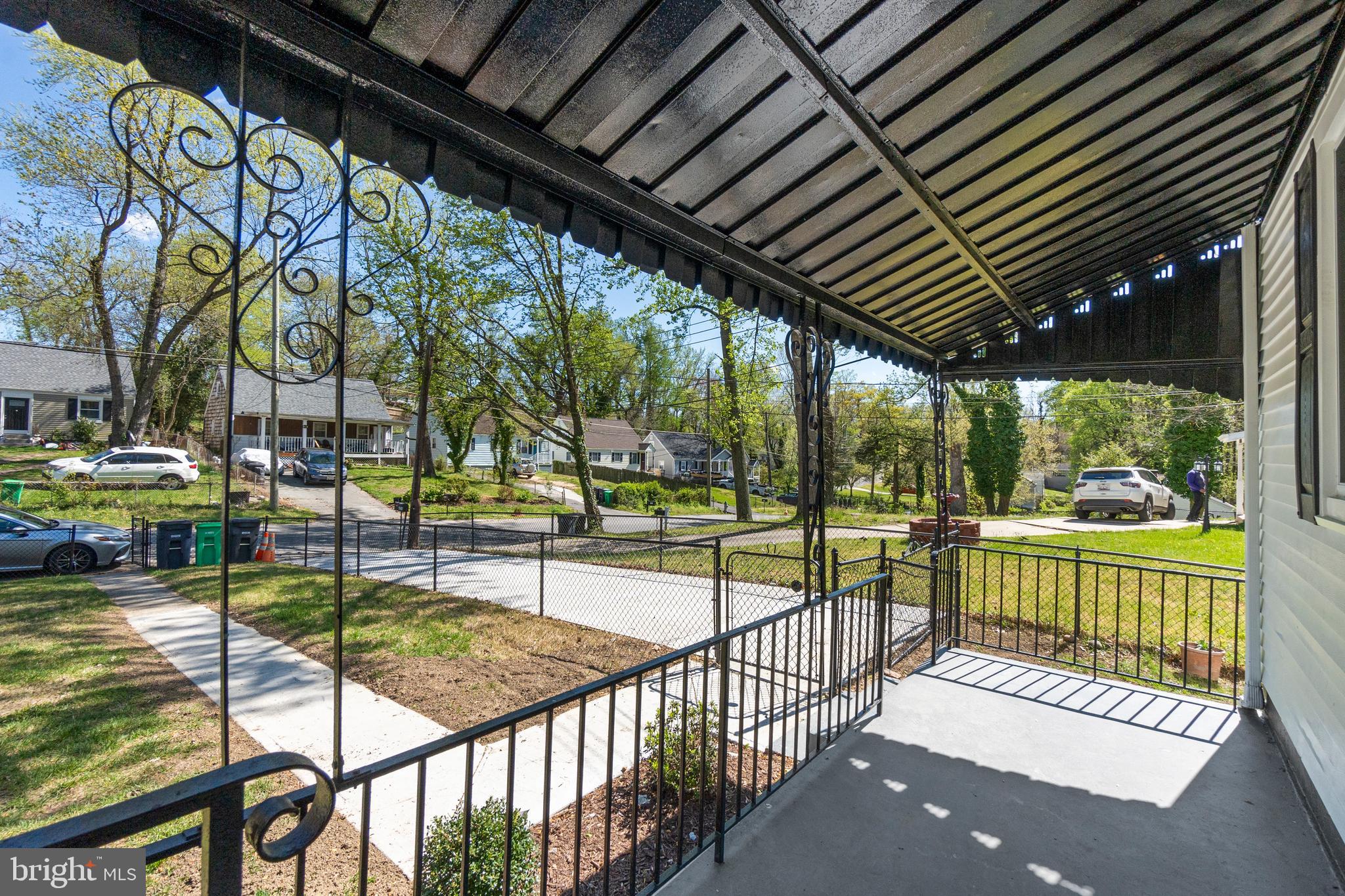 TEMPLE HILLS - Residential