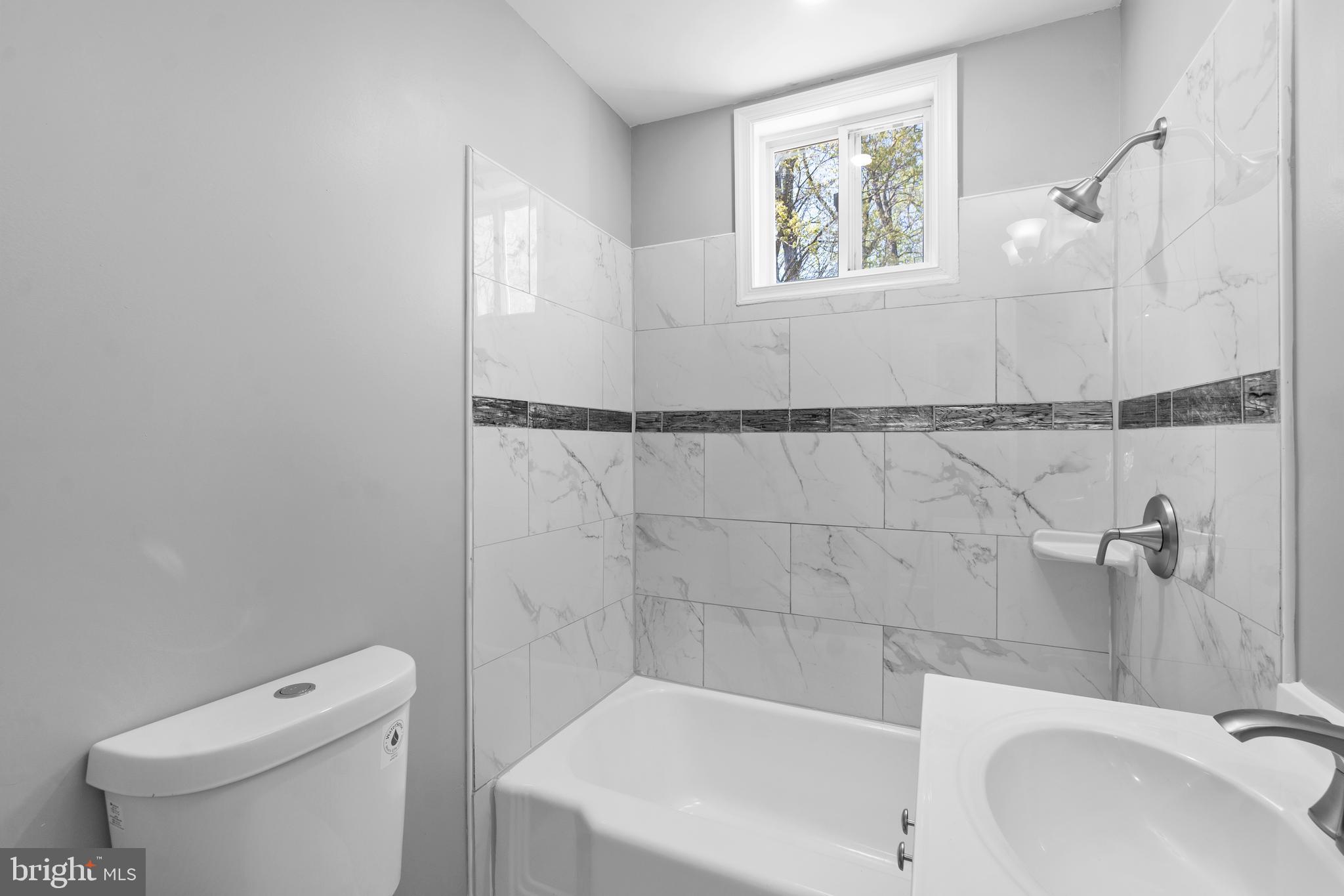 TEMPLE HILLS - Residential