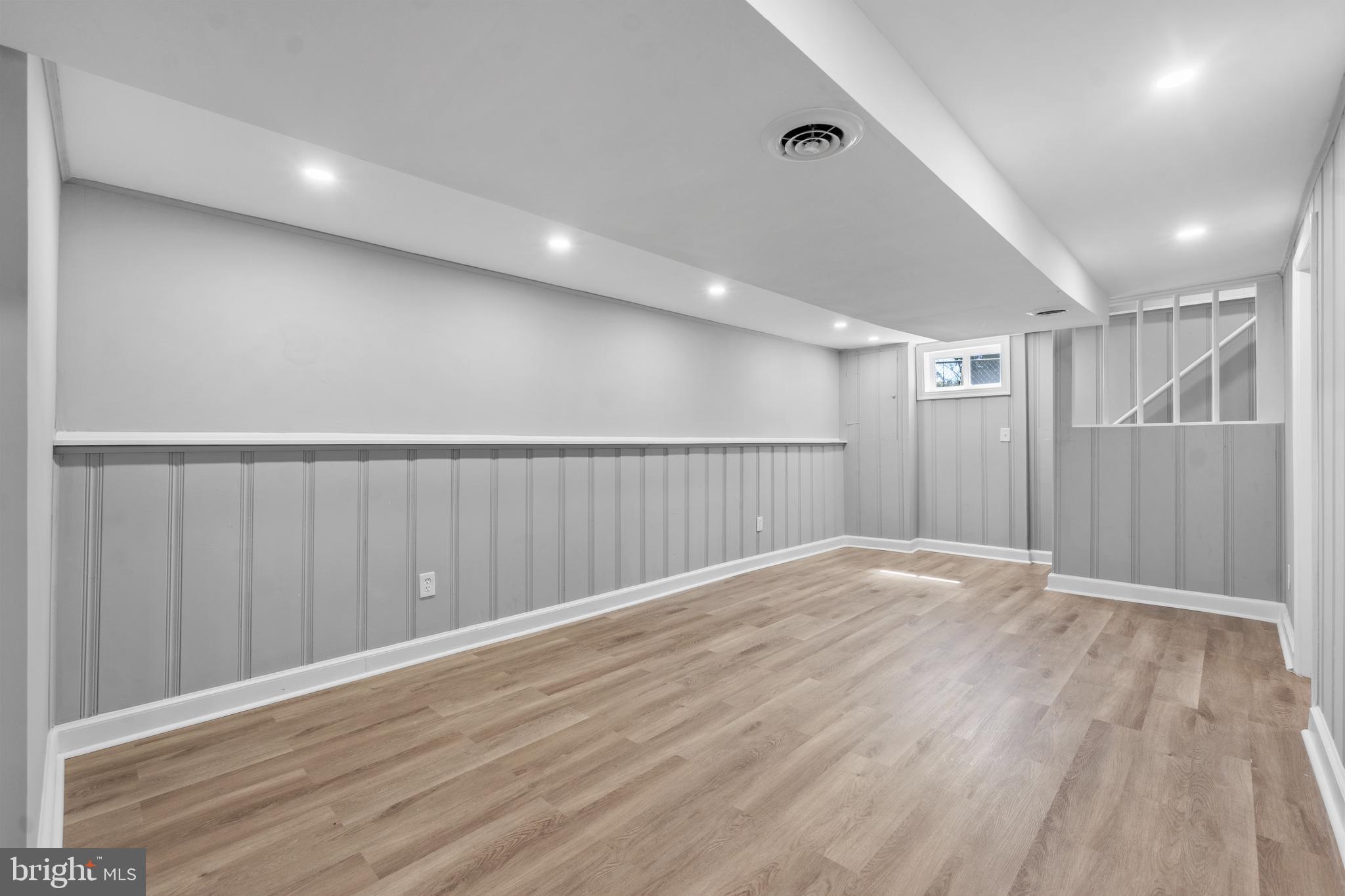 TEMPLE HILLS - Residential