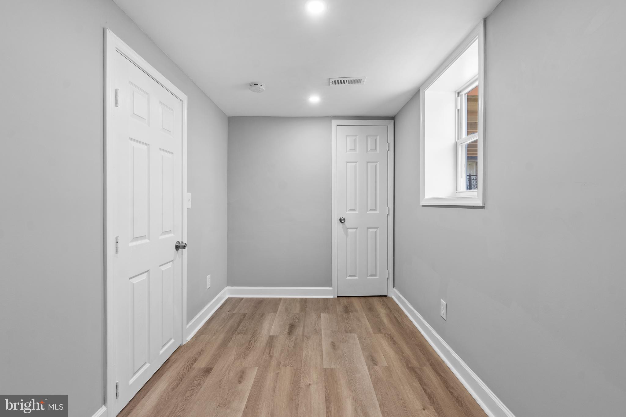 TEMPLE HILLS - Residential