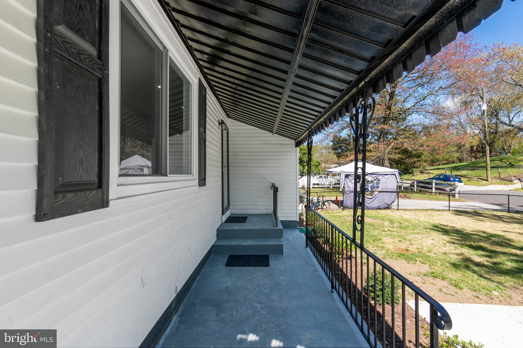 TEMPLE HILLS - Residential