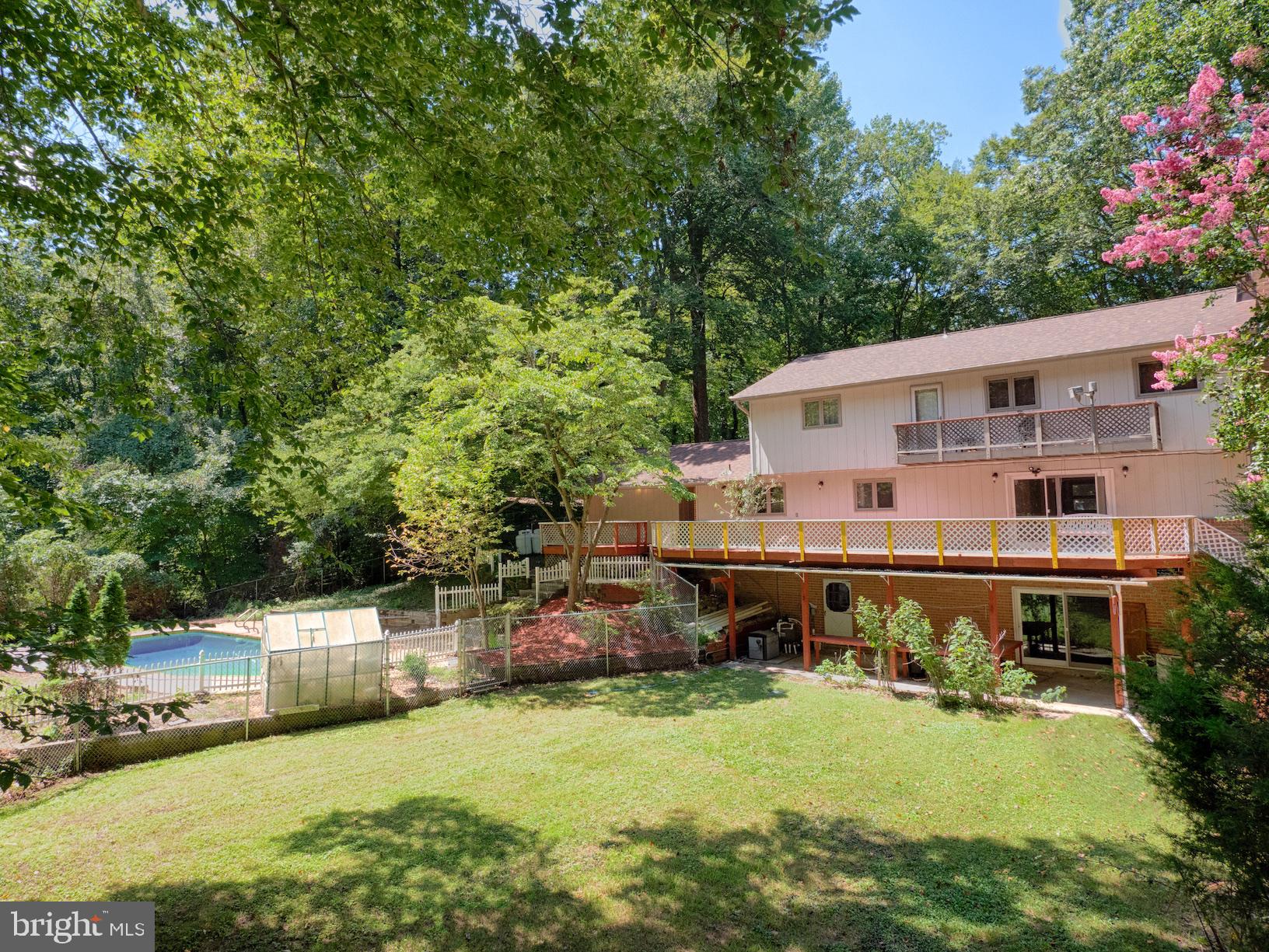 SHERWOOD MANOR - Residential