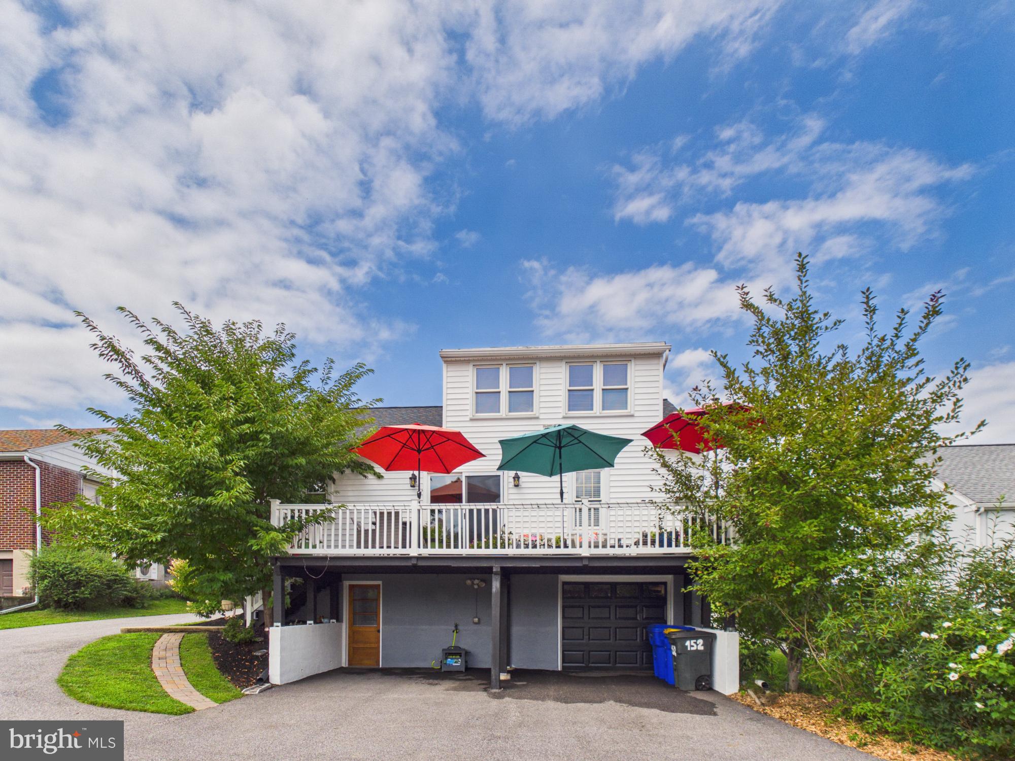 152 ELIZABETH STREET