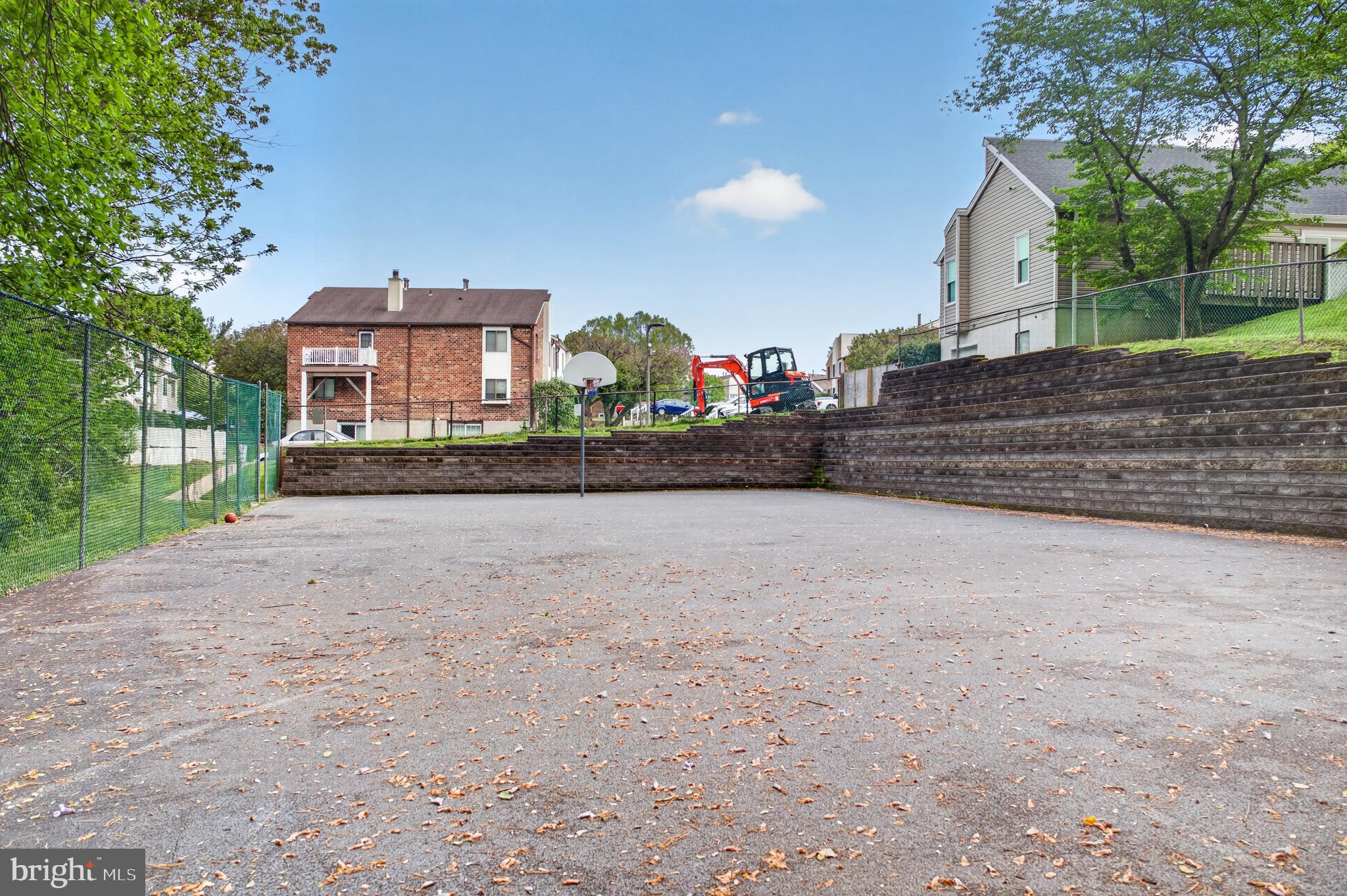 HILLTOP SUMMIT - Residential