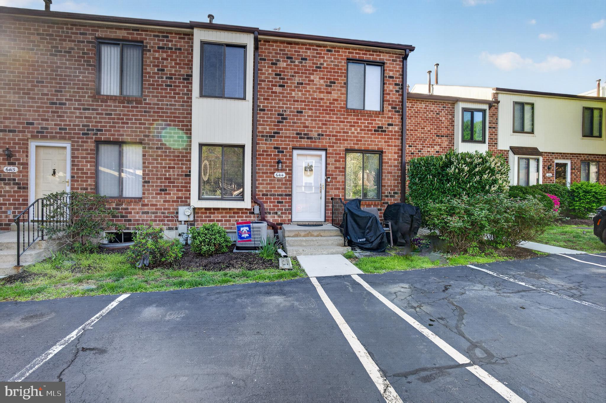 HILLTOP SUMMIT - Residential