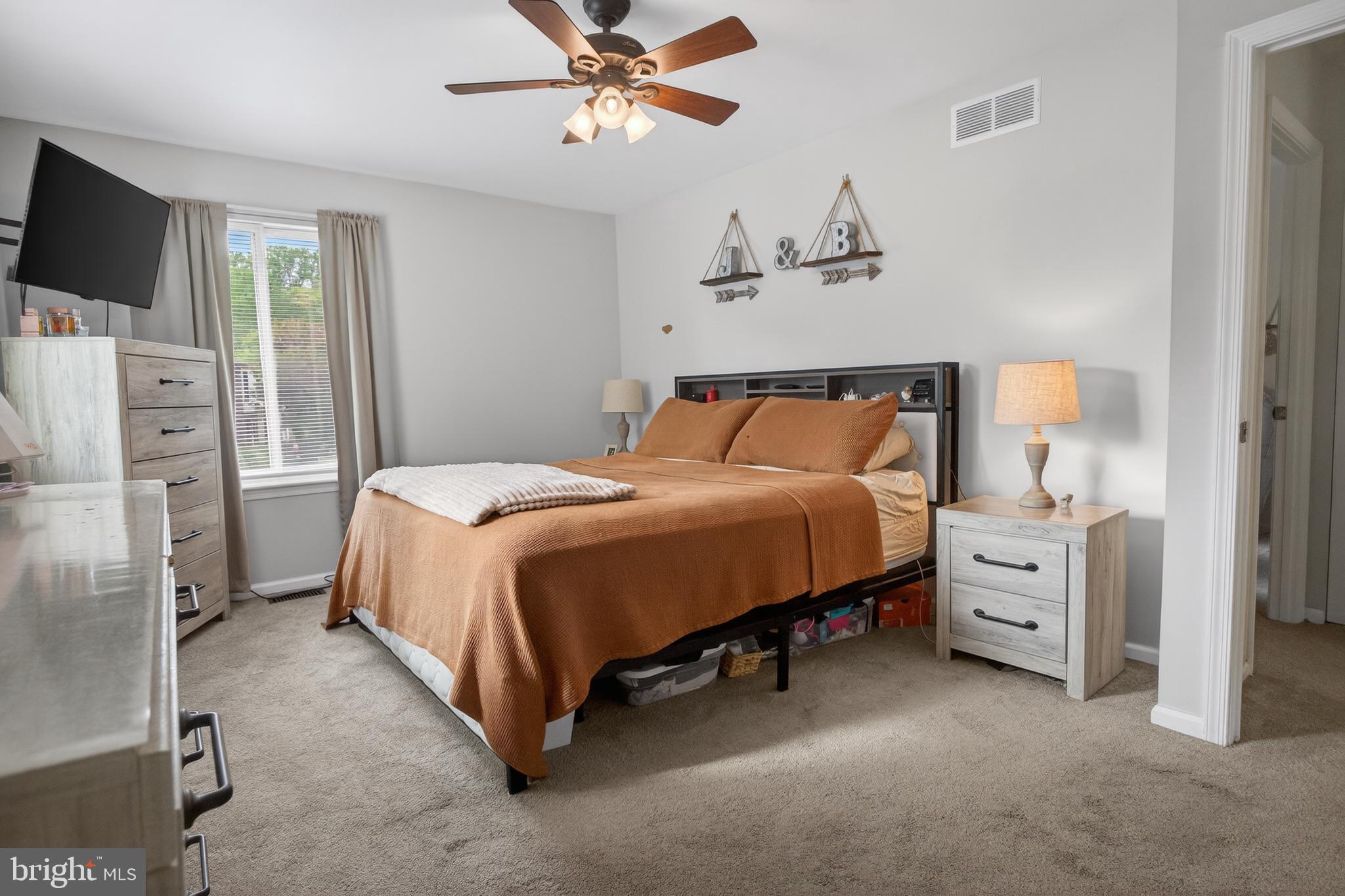 HILLTOP SUMMIT - Residential