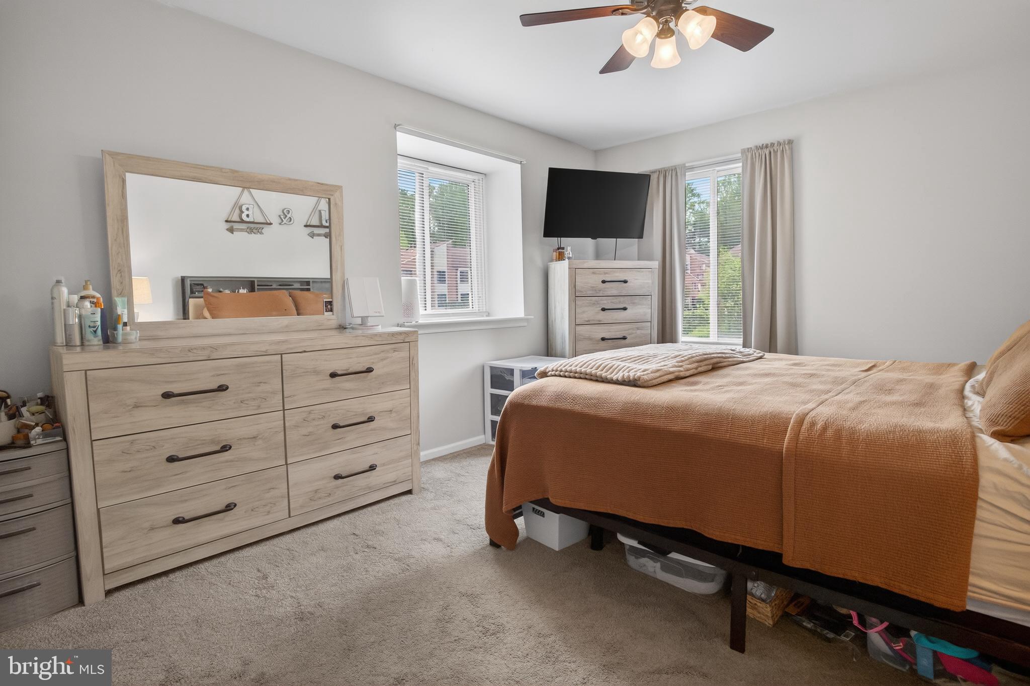 HILLTOP SUMMIT - Residential