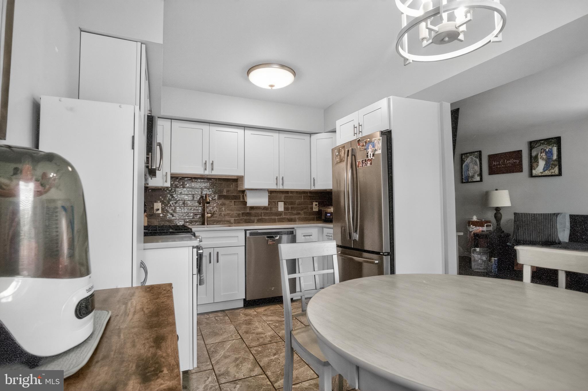 HILLTOP SUMMIT - Residential