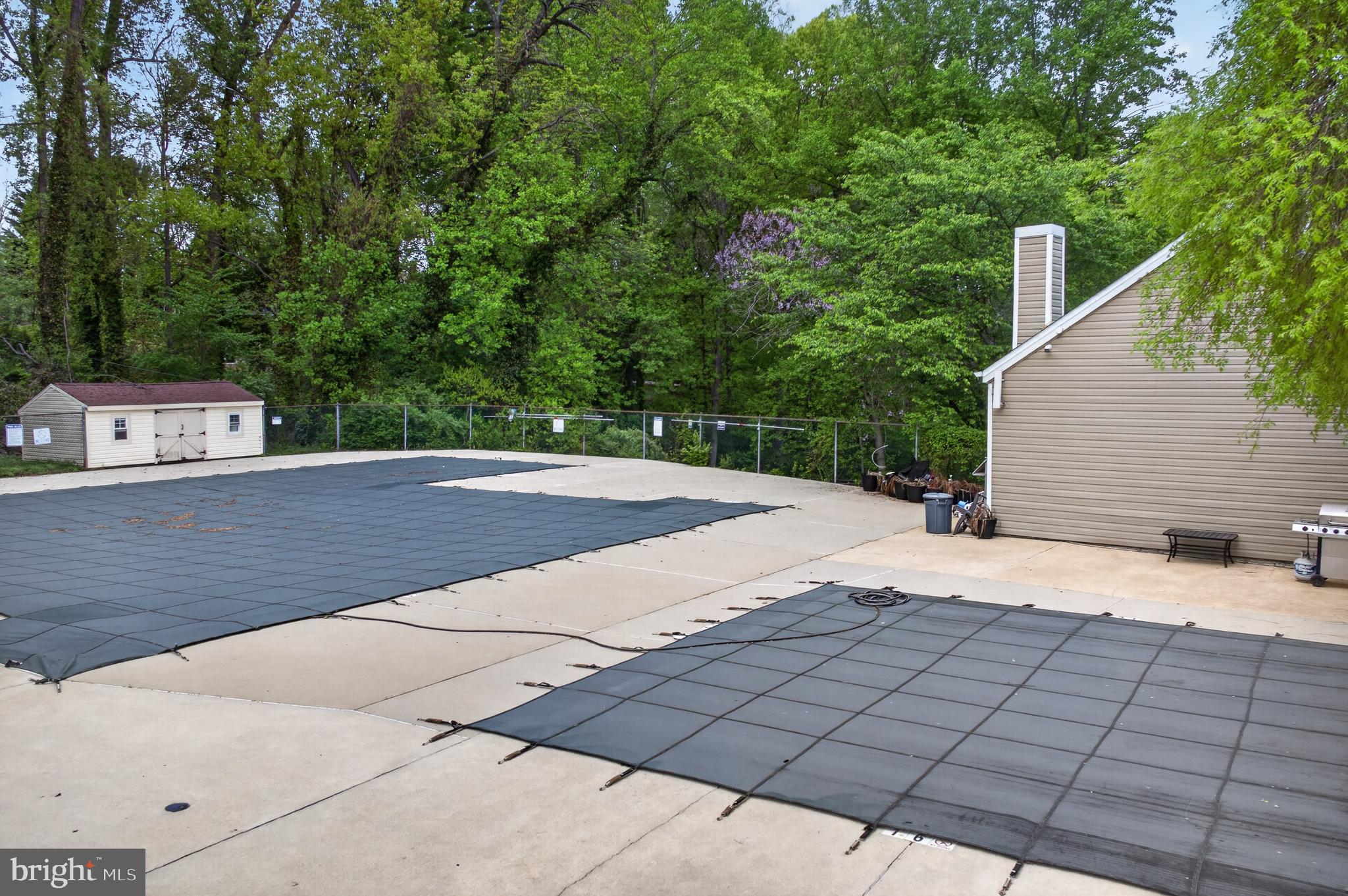 HILLTOP SUMMIT - Residential