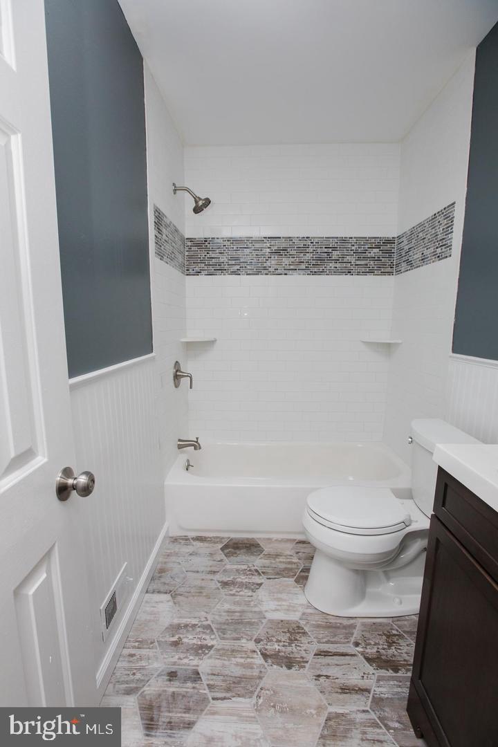 HILLTOP SUMMIT - Residential