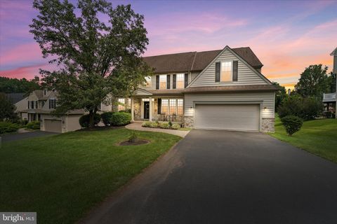 104 SHINNECOCK HILL AVONDALE PA 19311