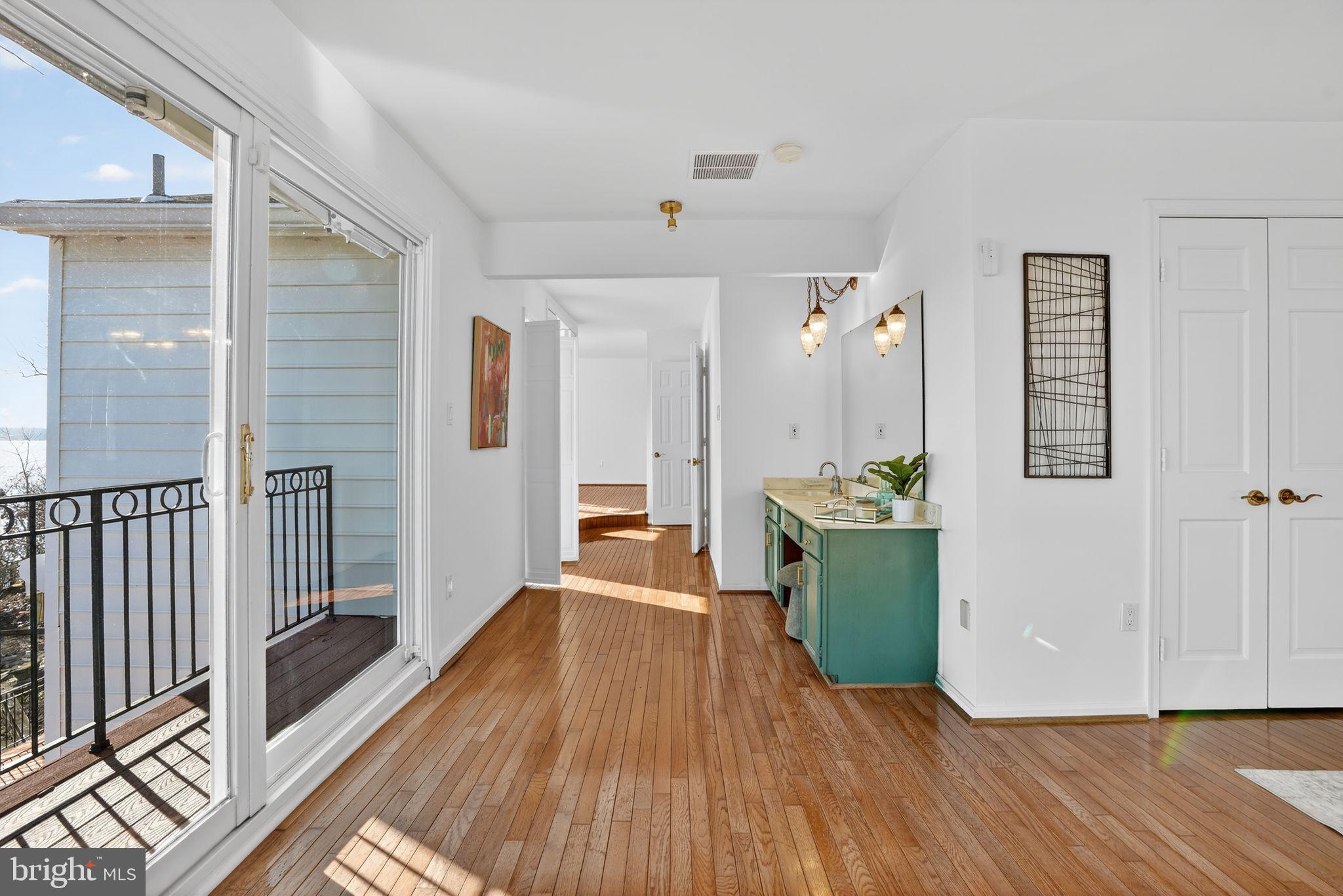 INDIAN QUEEN OVERLOOK - Residential