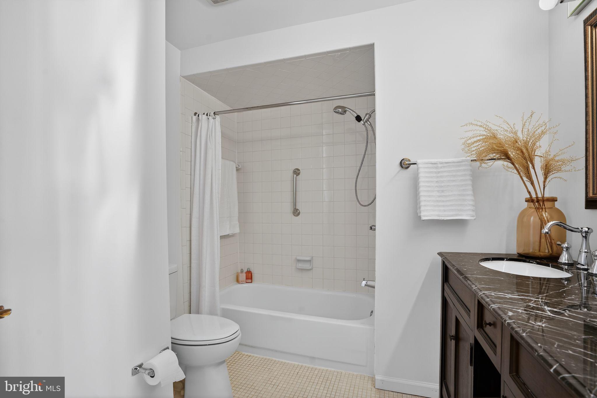 INDIAN QUEEN OVERLOOK - Residential