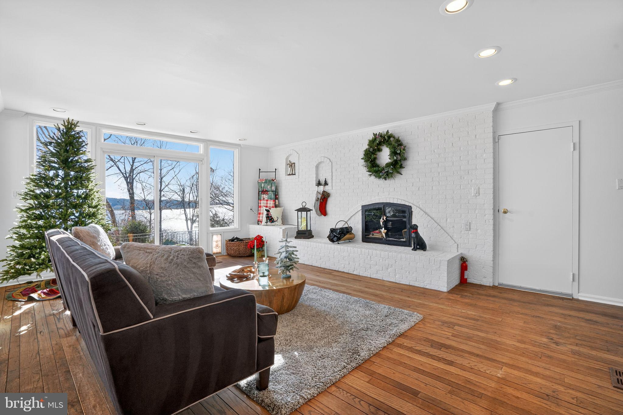 INDIAN QUEEN OVERLOOK - Residential