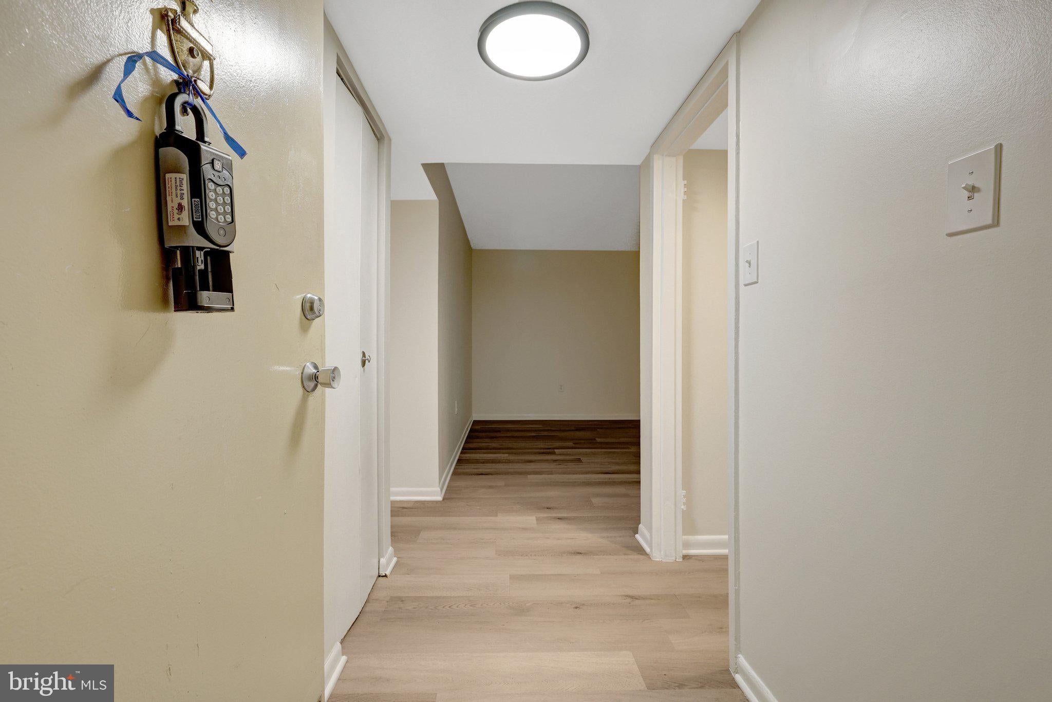 1403 NORTHGATE SQUARE 1B