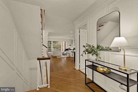 Photo of 4939 Crescent Street #C18, BETHESDA, MD 20816 (MLS # MDMC2201644)