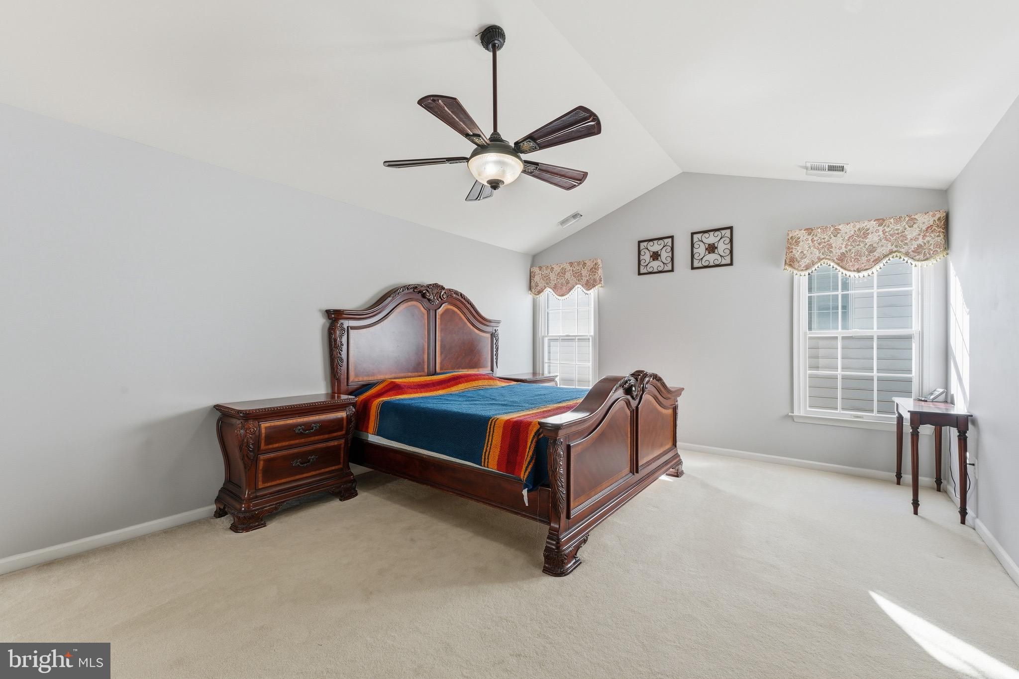 SOUTH RIDING - Residential