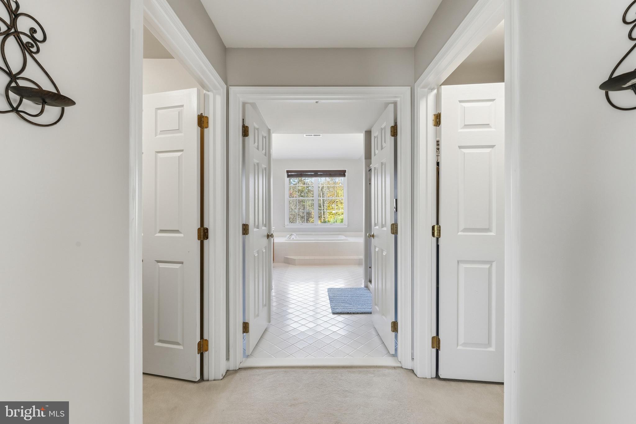 SOUTH RIDING - Residential