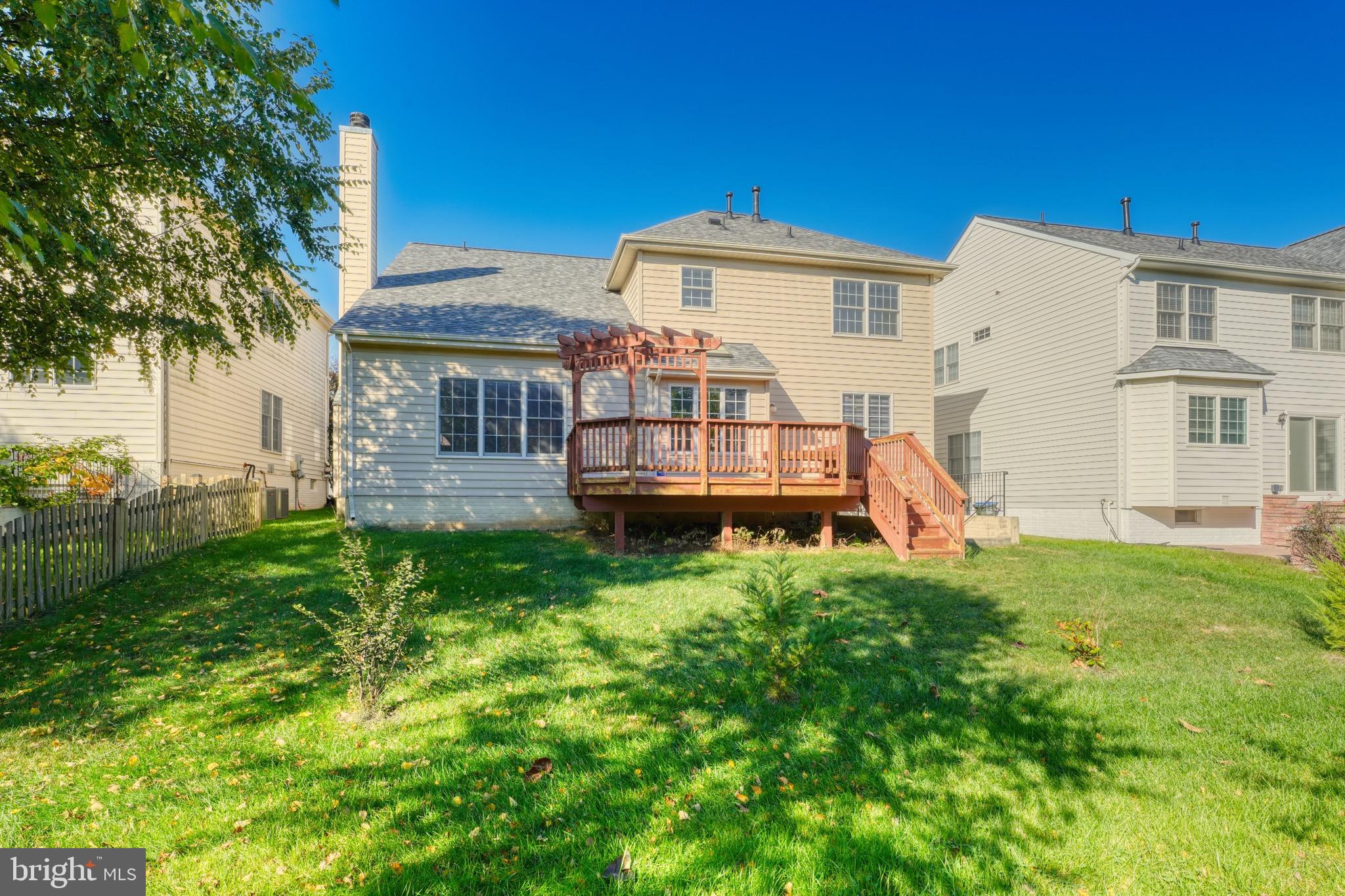 SOUTH RIDING - Residential