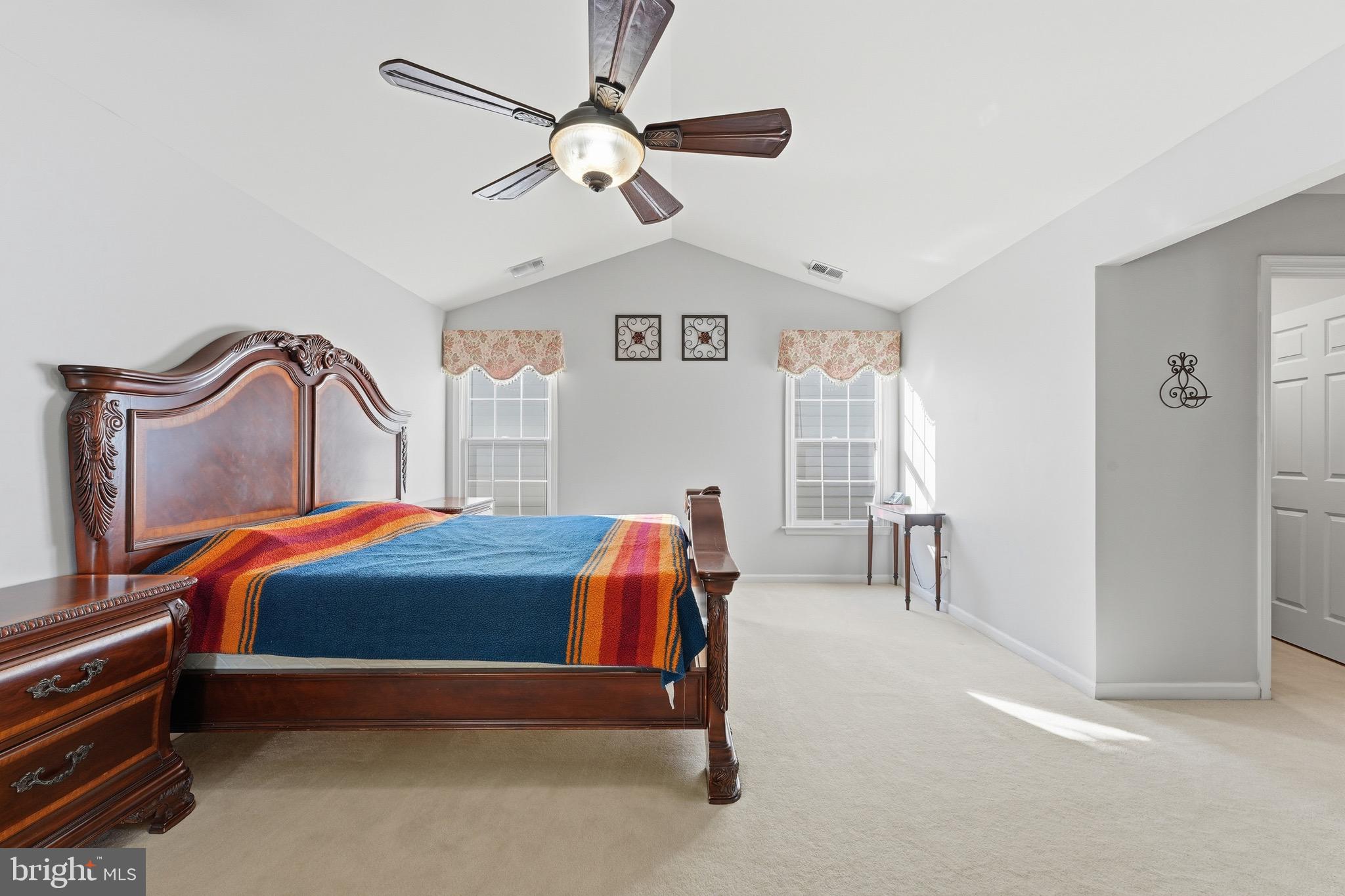 SOUTH RIDING - Residential