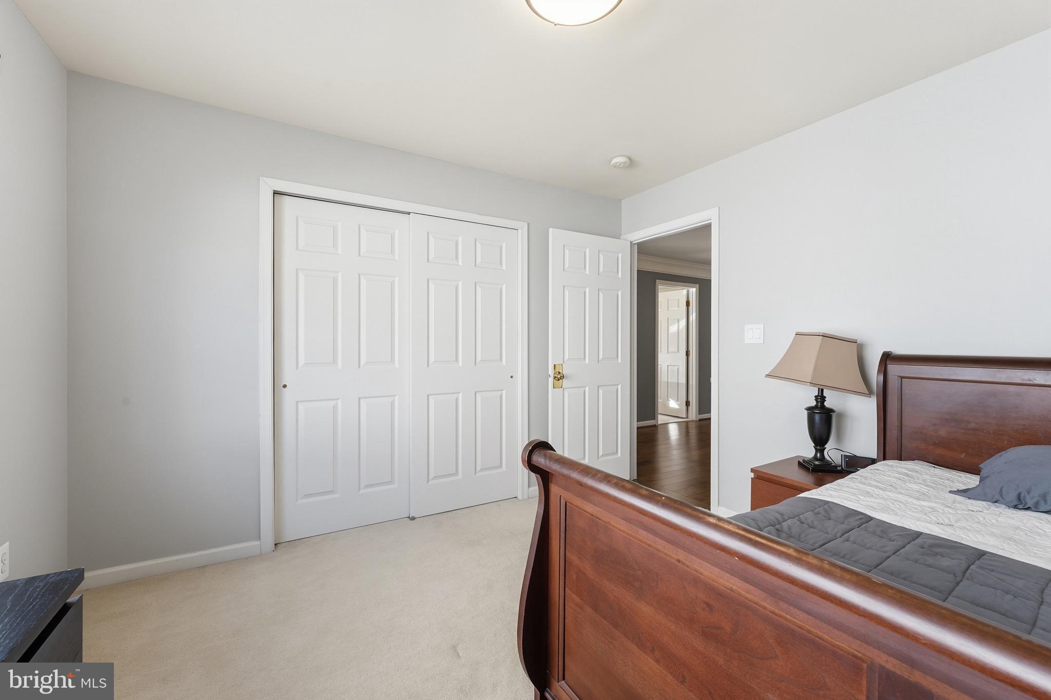 SOUTH RIDING - Residential