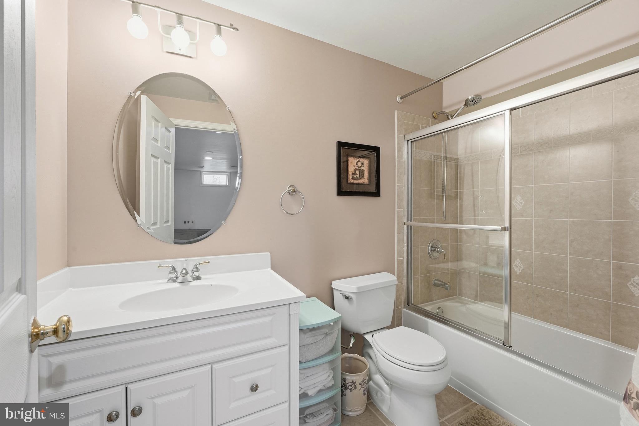 SOUTH RIDING - Residential